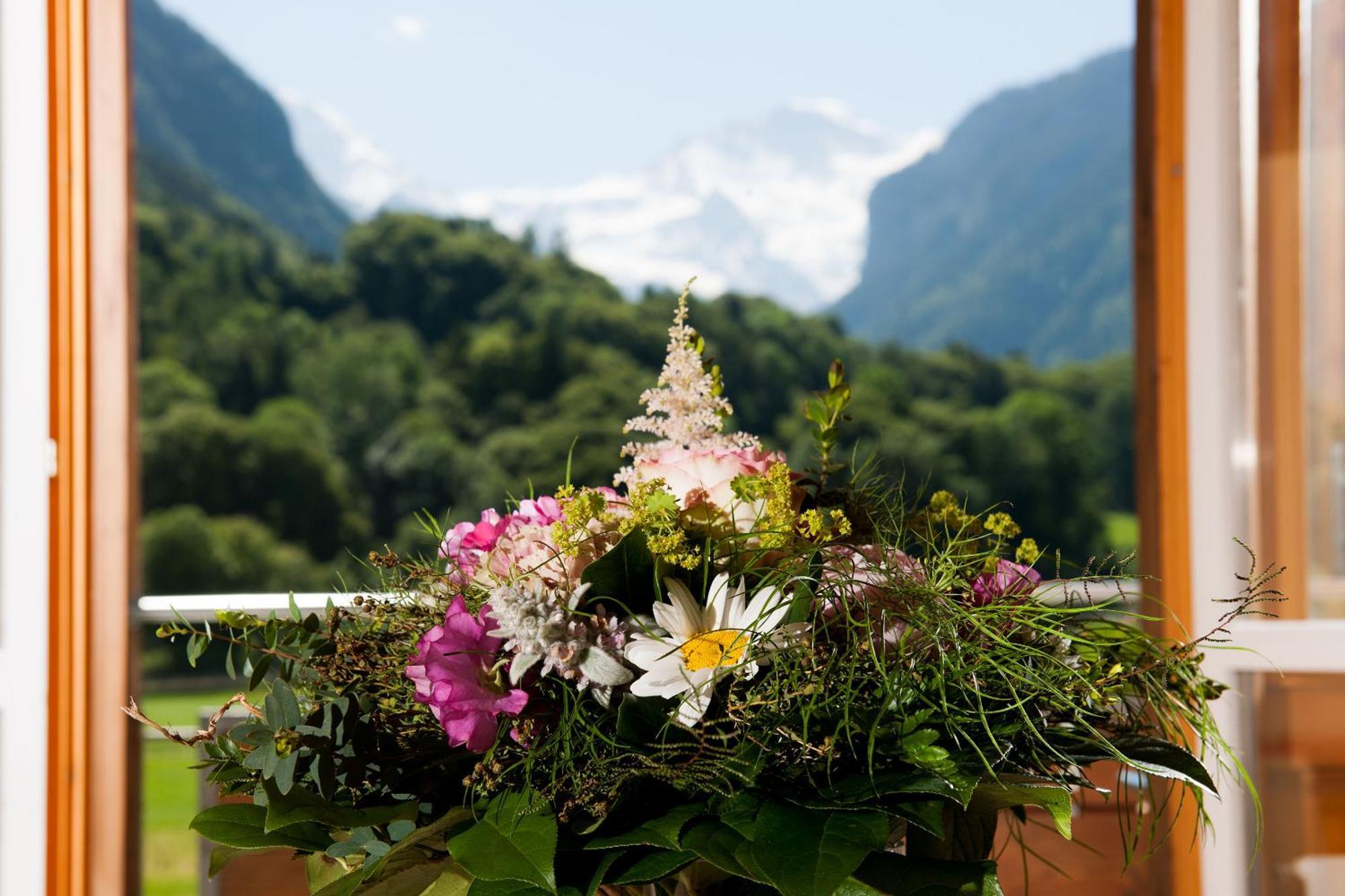 Jungfrau Hotel Wilderswil Room photo